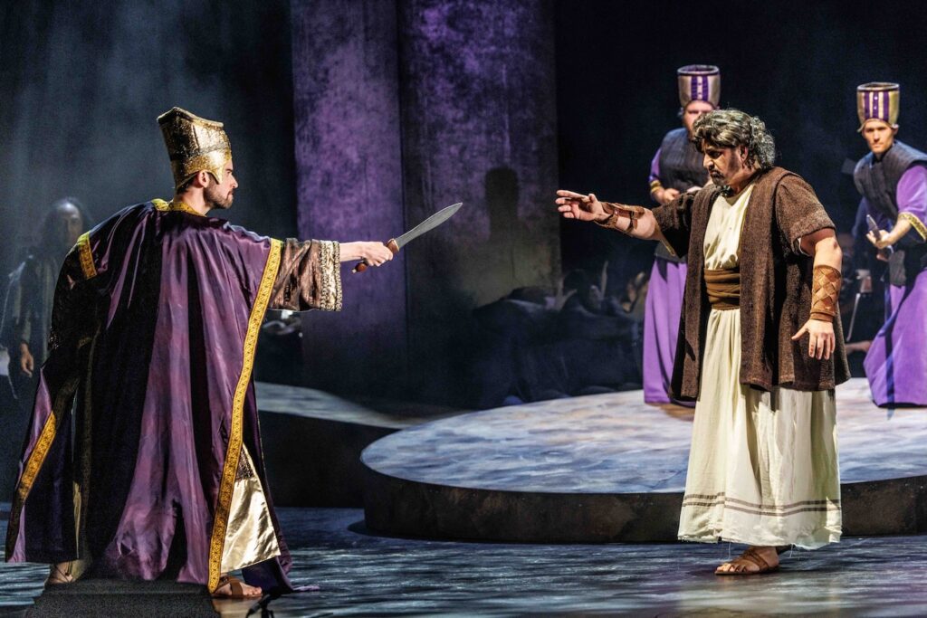 Simon Meadows and Rosario La Spina. Samson et Delila 2025. Photography by Robin J Halls